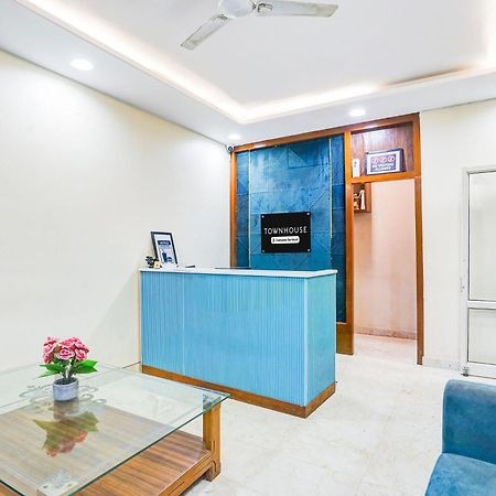 Super Townhouse Jagatpura Hotell Jaipur Exteriör bild