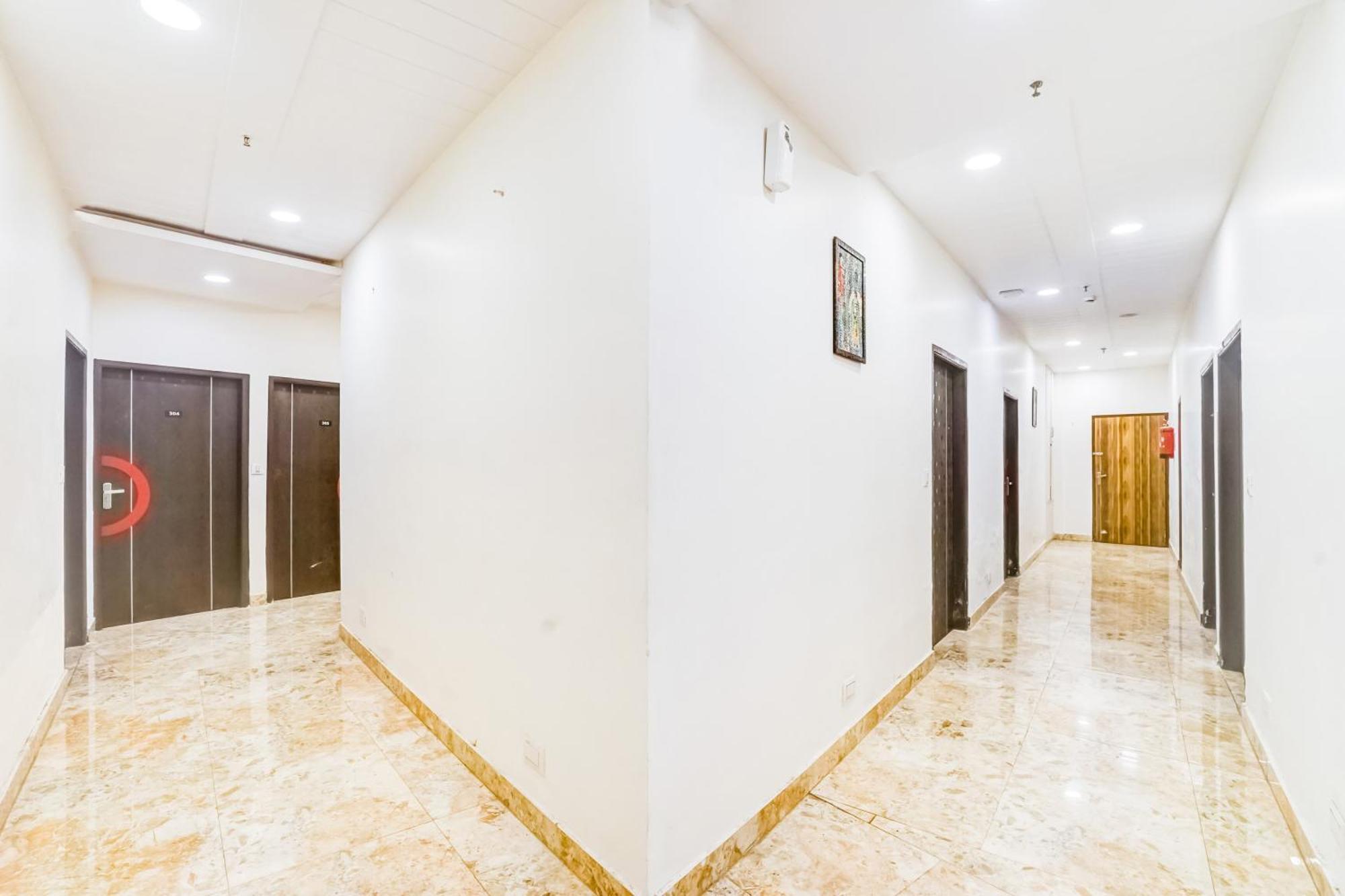 Super Townhouse Jagatpura Hotell Jaipur Exteriör bild