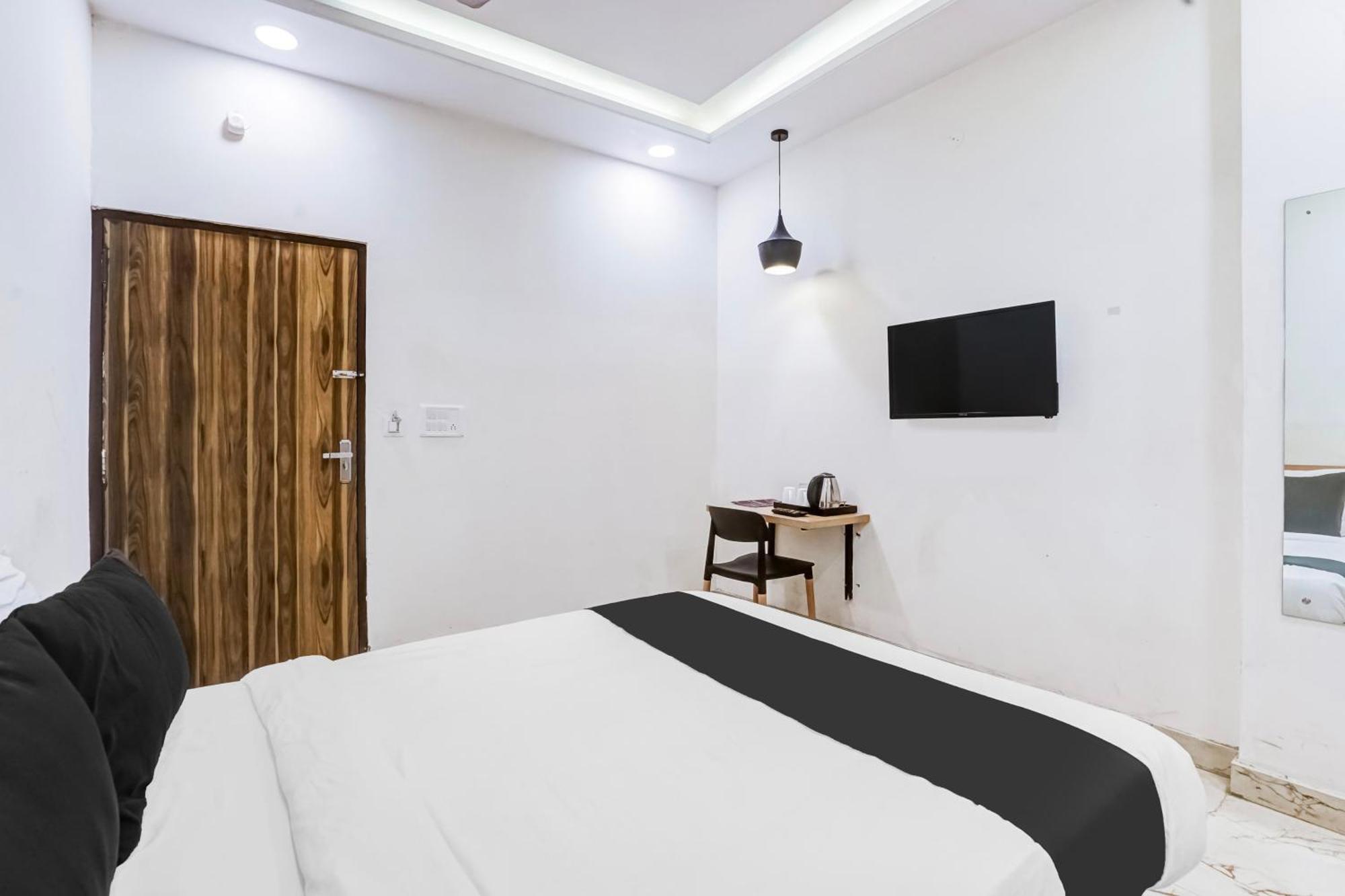 Super Townhouse Jagatpura Hotell Jaipur Exteriör bild