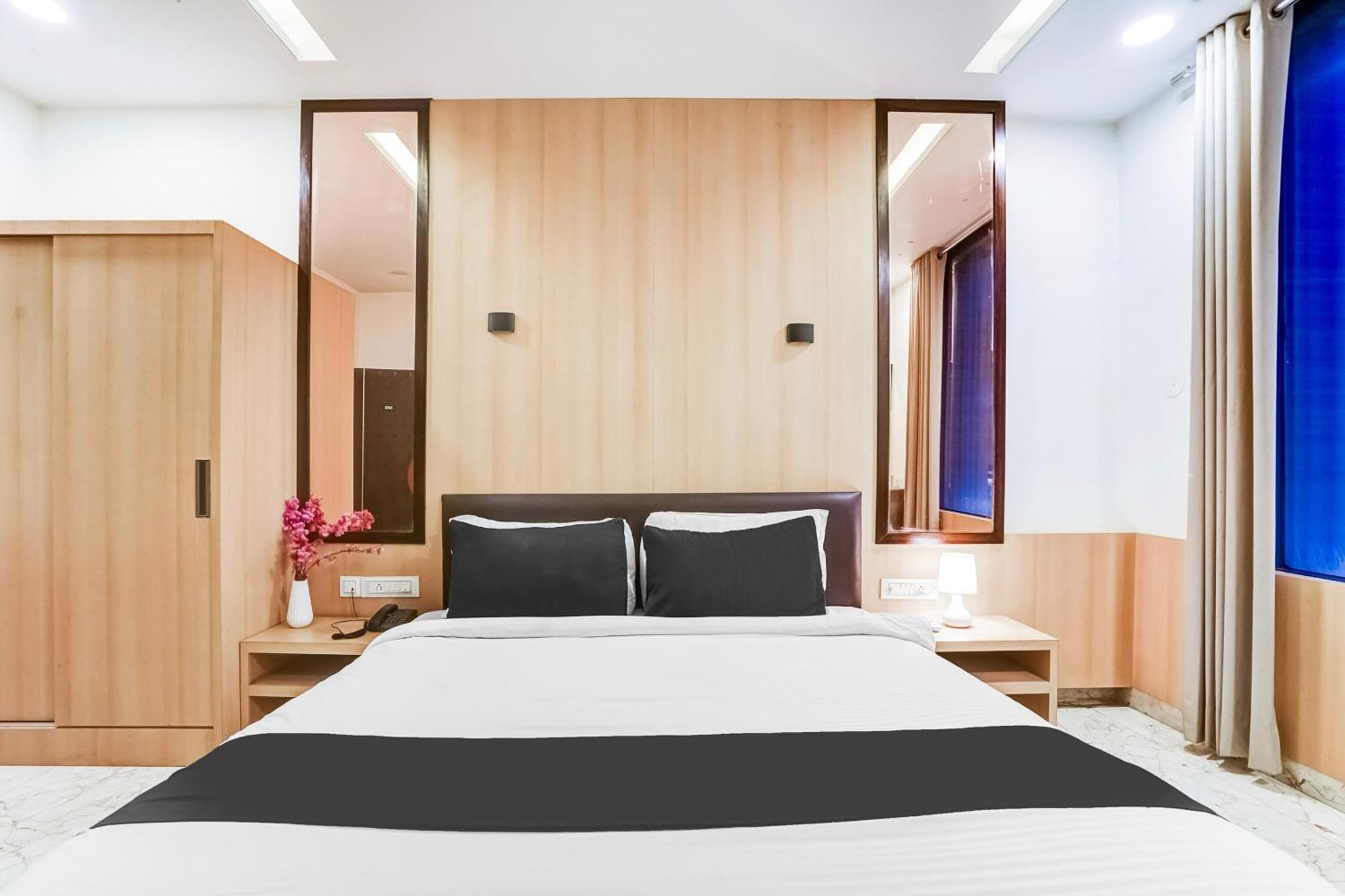 Super Townhouse Jagatpura Hotell Jaipur Exteriör bild